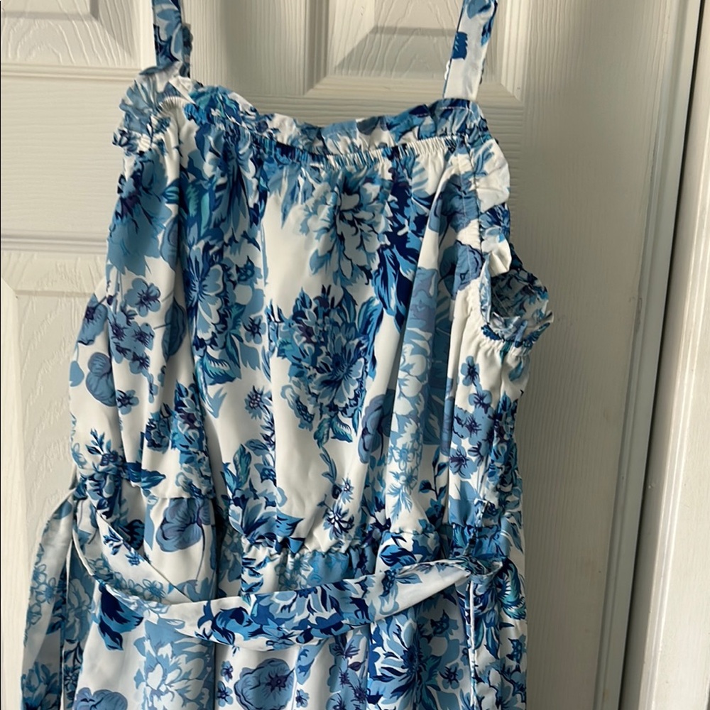 BloomChic Blue and White Floral Dress - Picture 3 of 7